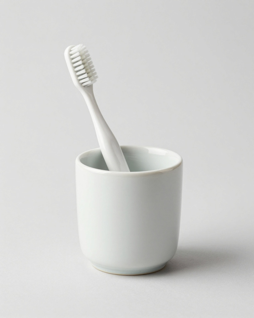 [DEMO] Limoges Ceramic Toothbrush Cup — view 2